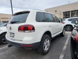Used 2010 Volkswagen Touareg TDI image 4