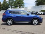 Used 2019 Nissan Rogue SV image 2