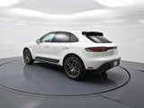 Certified 2025 Porsche Macan image 3