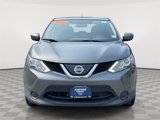 Used 2019 Nissan Rogue Sport S image 2
