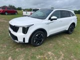 Used 2025 Kia Sorento S w/ Panoramic Sunroof Package image 3