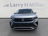 Used 2023 Volkswagen Taos SE image 3