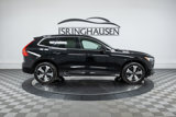 Used 2023 Volvo XC60 B5 Core image 4