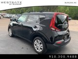 Used 2022 Kia Soul LX image 5