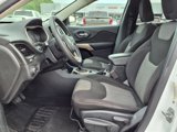 Used 2017 Jeep Cherokee Sport image 3