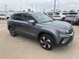 New 2024 Volkswagen Taos SE image 3