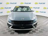 Certified 2022 Hyundai Kona SE w/ Cargo Package image 2