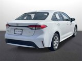 Used 2021 Toyota Corolla LE image 3