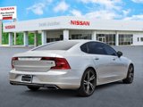 Used 2020 Volvo S90 T6 R-Design image 4