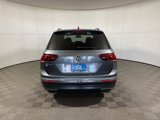 Used 2021 Volkswagen Tiguan SE image 6