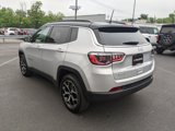 Used 2025 Jeep Compass Limited w/ Sun and Sound Group image 4