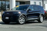 Used 2022 Ford Explorer XLT image 2