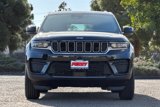 New 2025 Jeep Grand Cherokee Laredo w/ Luxury Tech Group I image 3