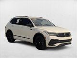 Used 2022 Volkswagen Tiguan SE R-Line image 3