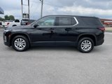 Used 2022 Chevrolet Traverse LS image 2