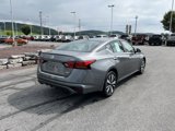 Used 2022 Nissan Altima 2.5 SV w/ SV Premium Package image 3