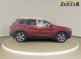 Used 2019 Jeep Cherokee Limited w/ Technology Group image 4