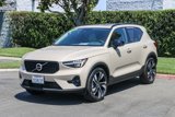 Used 2025 Volvo XC40 B5 Plus w/ Climate Package image 3