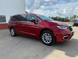 New 2025 Chrysler Pacifica Select image 3