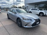 Used 2024 Lexus ES 300h w/ Premium Package image 2