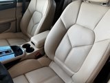 Certified 2024 Porsche Macan image 5
