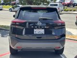 Used 2023 Nissan Rogue SV image 3