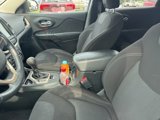 Used 2016 Jeep Cherokee Latitude image 5