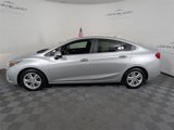 Used 2017 Chevrolet Cruze LT image 2