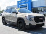 Used 2023 GMC Terrain SLT w/ Elevation Edition image 4