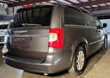 Used 2016 Chrysler Town & Country Touring image 6