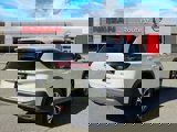 Used 2023 Nissan Rogue SV image 4