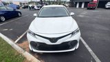Used 2018 Toyota Camry SE image 2
