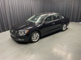 Used 2018 Volkswagen Passat 2.0T SE image 2