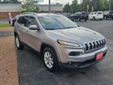 Used 2017 Jeep Cherokee Latitude image 4
