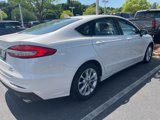 Used 2019 Ford Fusion SE image 3