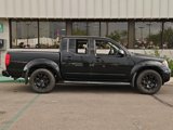 Used 2018 Nissan Frontier SV w/ Midnight Edition Floor Mats image 5