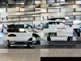 Used 2022 Chrysler Voyager LX image 4