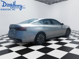 Used 2024 Nissan Altima 2.5 SV image 5