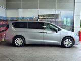 Used 2018 Chrysler Pacifica L image 4