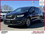Used 2022 Chrysler Pacifica Touring-L w/ Uconnect Theater Family Group image 4