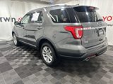 Used 2018 Ford Explorer XLT image 4