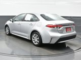 Used 2021 Toyota Corolla LE image 4