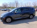 Certified 2020 Chrysler Pacifica Limited w/ Advanced Safetytec Group image 4