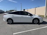 Used 2018 Toyota Prius Three image 2