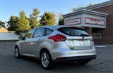 Used 2015 Ford Focus SE w/ SE Cold Weather Package image 4