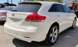 Used 2015 Toyota Venza XLE image 2