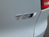 Certified 2022 Volvo XC40 T5 R-Design w/ Advanced Package image 5