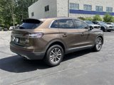Used 2022 Lincoln Nautilus Reserve image 3