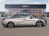 Used 2023 Hyundai Elantra SEL w/ Convenience Package image 3