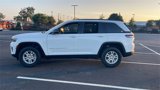 New 2025 Jeep Grand Cherokee Laredo w/ Luxury Tech Group I image 4
